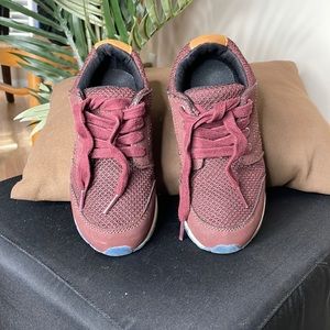 Cat & Jack Casual Shoes